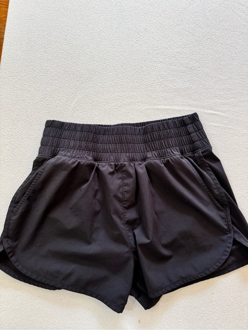 GAP Fit Black Athletic Elastic-Waist Shorts